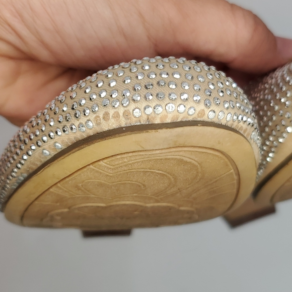 Niña round toe gold with sparkles heels 🌟🌟 - Picture 14 of 16
